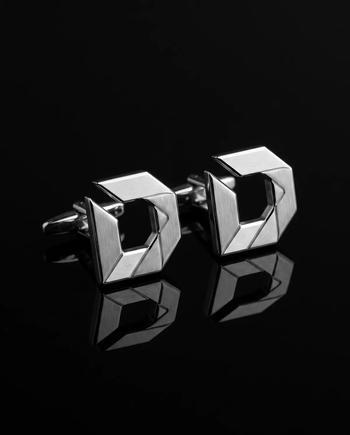 Faceted Cufflinks in Steel, front view